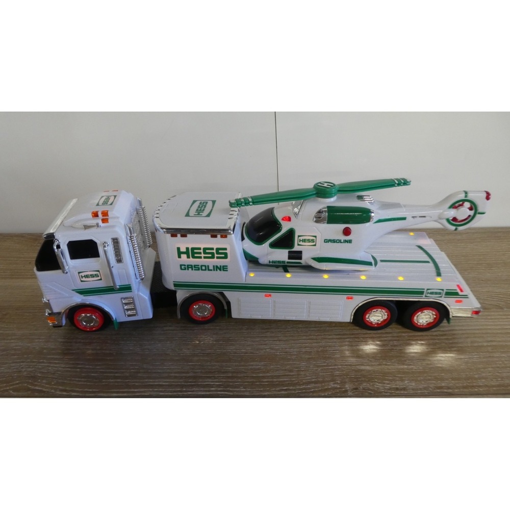 VINTAGE HESS GASOLINE TOY TRUCK AND HELICOPTER 2006 BOXED - Read Desc